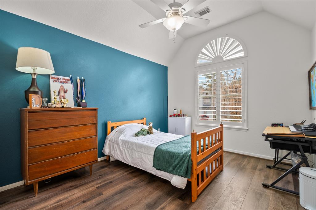 19 Glade Bank Place, The Woodlands, Texas image 25