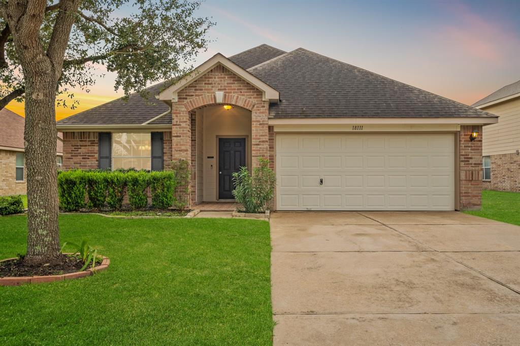 18111 Redoak Manor Lane, Cypress, Texas image 1