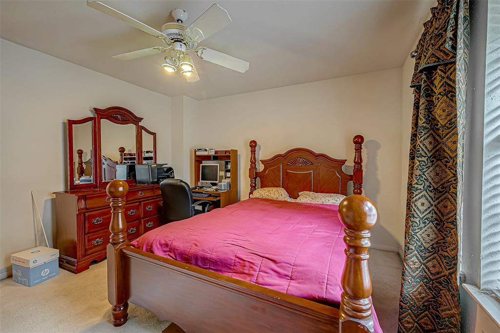 1255 El Camino Village Drive, Webster, Texas image 33