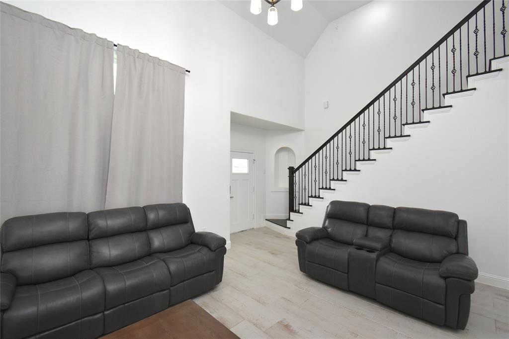 42 Road 5102 #L, Cleveland, Texas image 6
