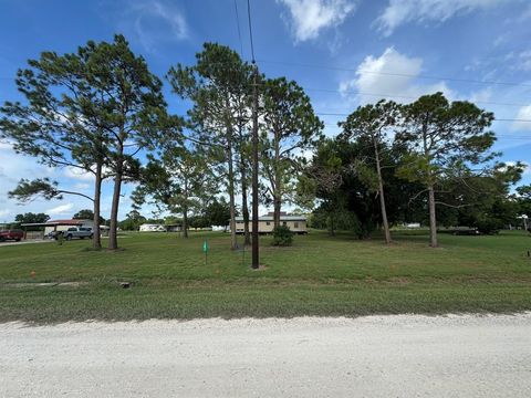 Photo of 125 Tupelo S, Palacios, TX 77465 (MLS # 63730344) Photo of 125 Tupelo S, Palacios, TX 77465 (MLS # 63730344)