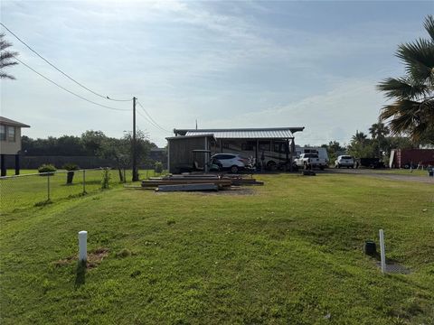 Vacant Land For Sale - 1021 17th Street<br/> San Leon, TX 77539