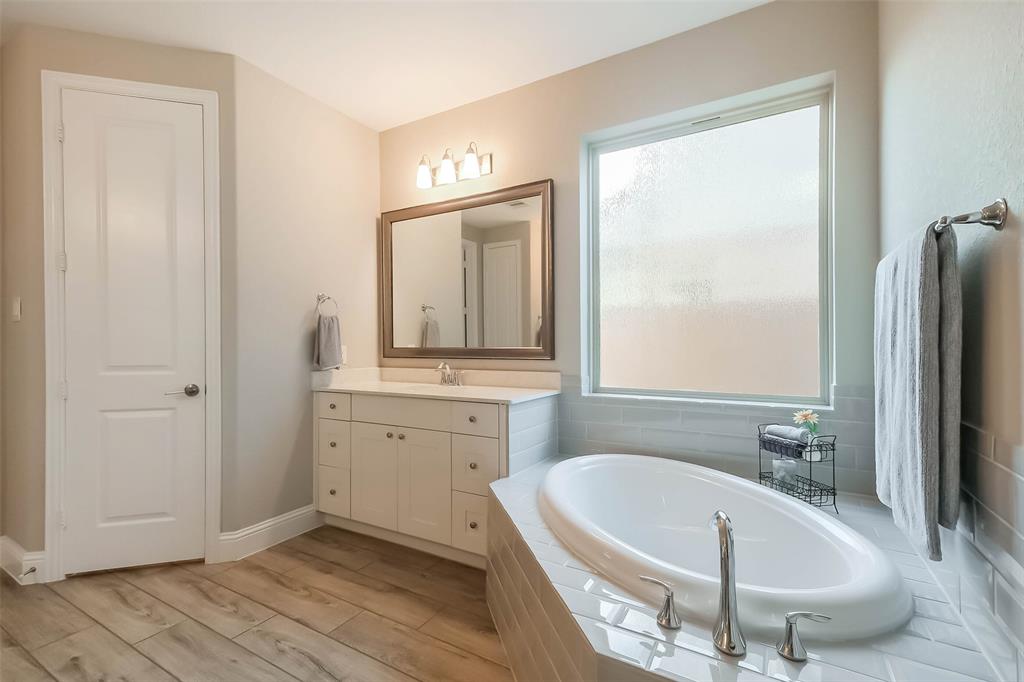17915 Texas Wildflower Drive, Cypress, Texas image 8