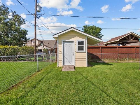 A home in La Porte