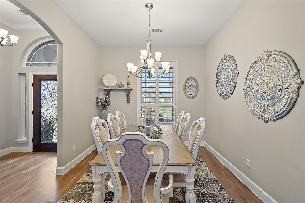 4535 Pineloch Bayou Drive, Baytown, Texas image 6