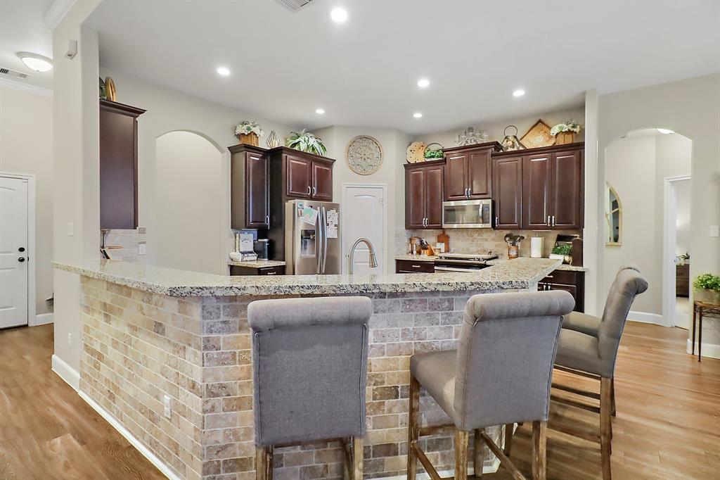 4535 Pineloch Bayou Drive, Baytown, Texas image 12