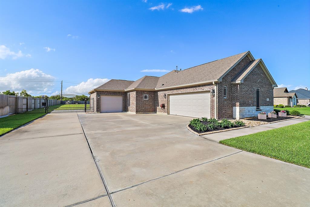4535 Pineloch Bayou Drive