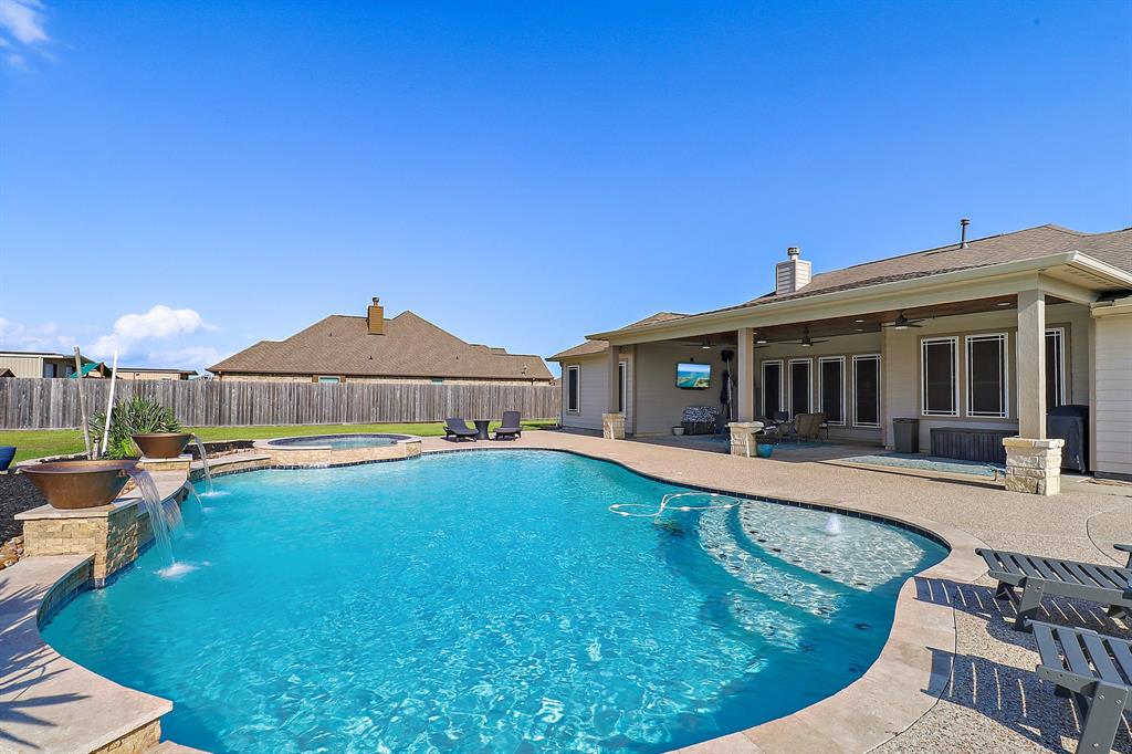 4535 Pineloch Bayou Drive, Baytown, Texas image 32
