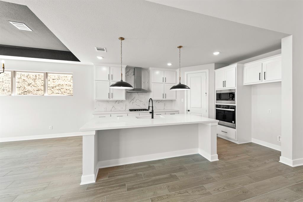 4934 Benton Woods Trail