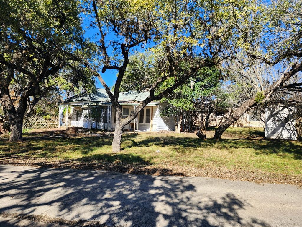 121 Beaumont Street, Bandera, Texas image 1