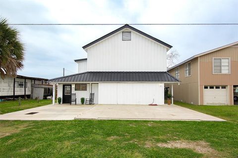 A home in Port O Connor