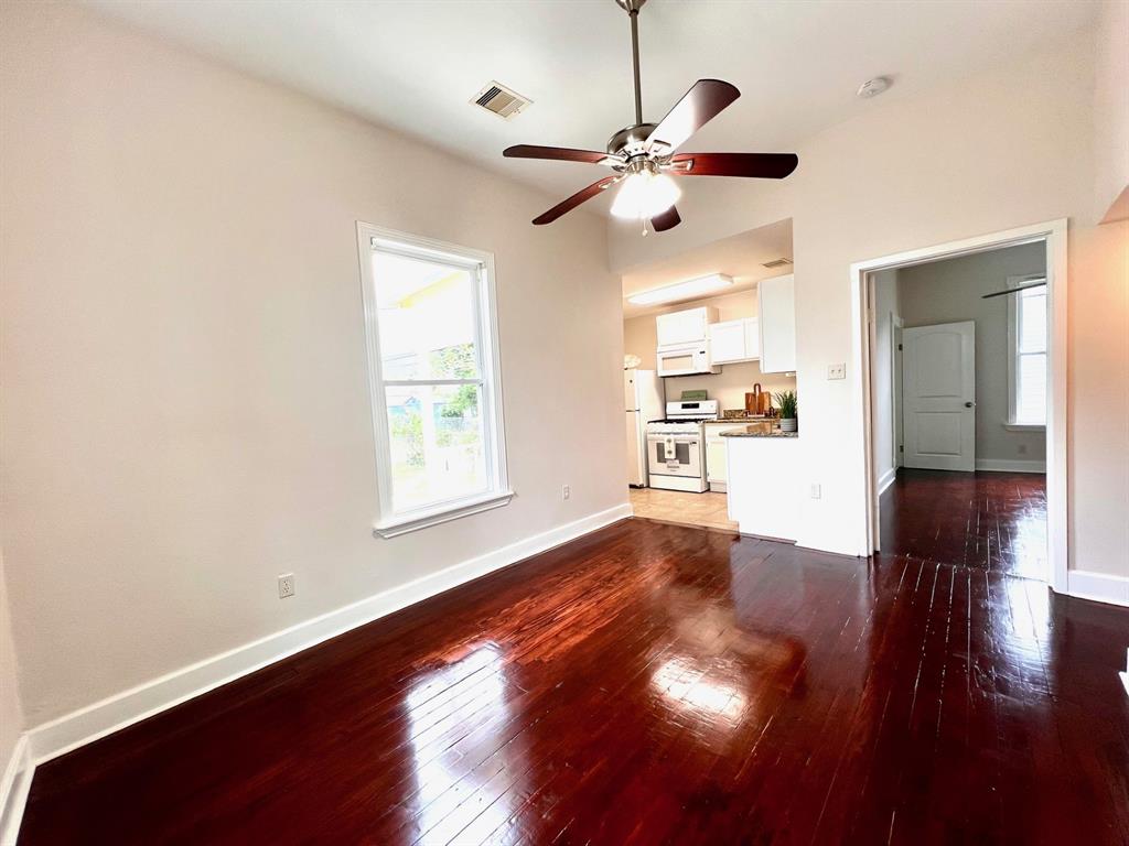 1512 37th Street, Galveston, Texas image 5