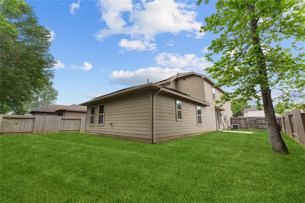 5604 S Buffalo Circle, Willis, Texas image 17