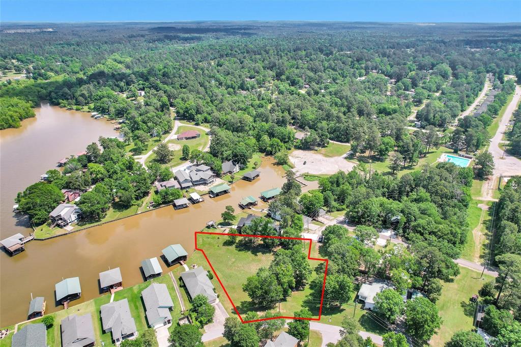 170 Weeping Willow, Livingston, Texas image 1