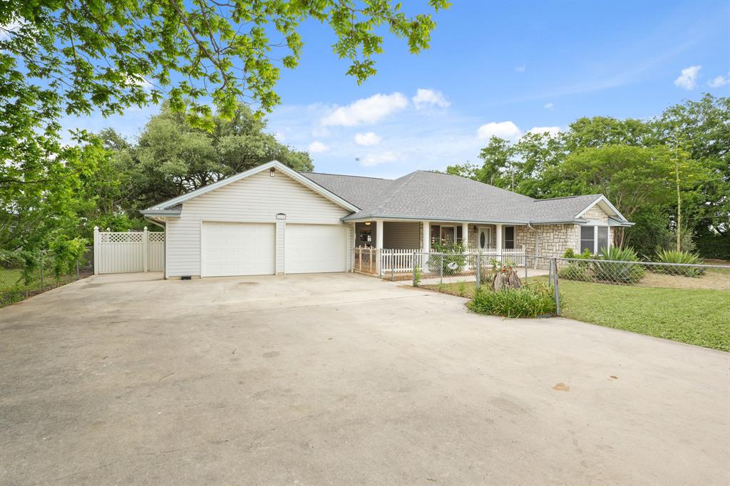 6625 E Post Road, Kyle, Texas image 2