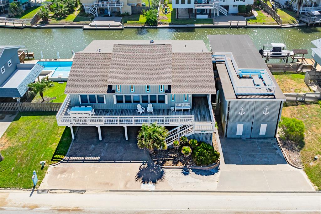 1883 Bay Shore Drive, Rockport, Texas image 2