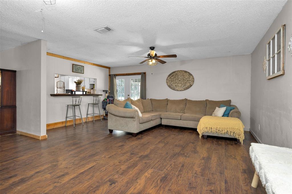 17 Underwood Drive, Huntsville, Texas image 8