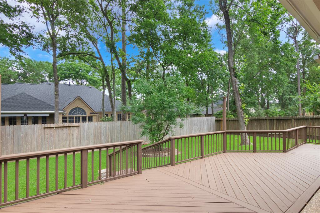 115 April Point Place, Conroe, Texas image 32