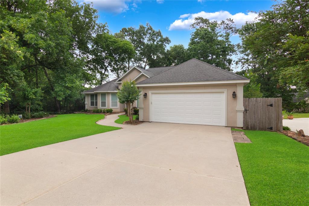 115 April Point Place, Conroe, Texas image 5
