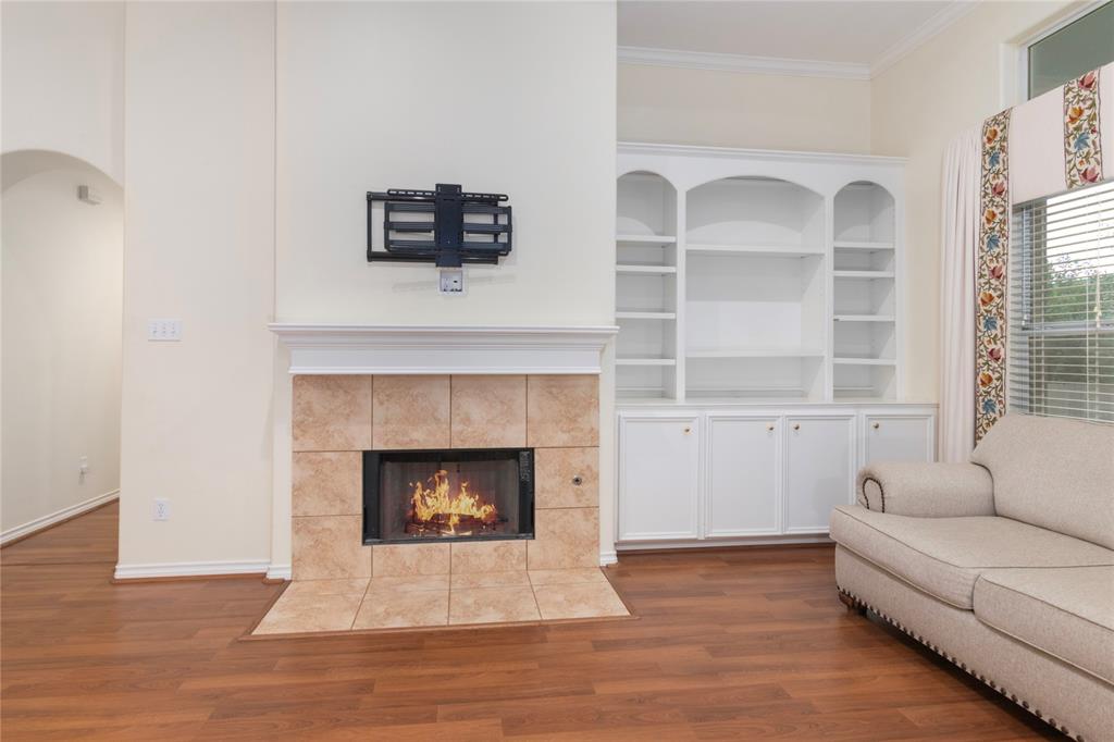 115 April Point Place, Conroe, Texas image 9