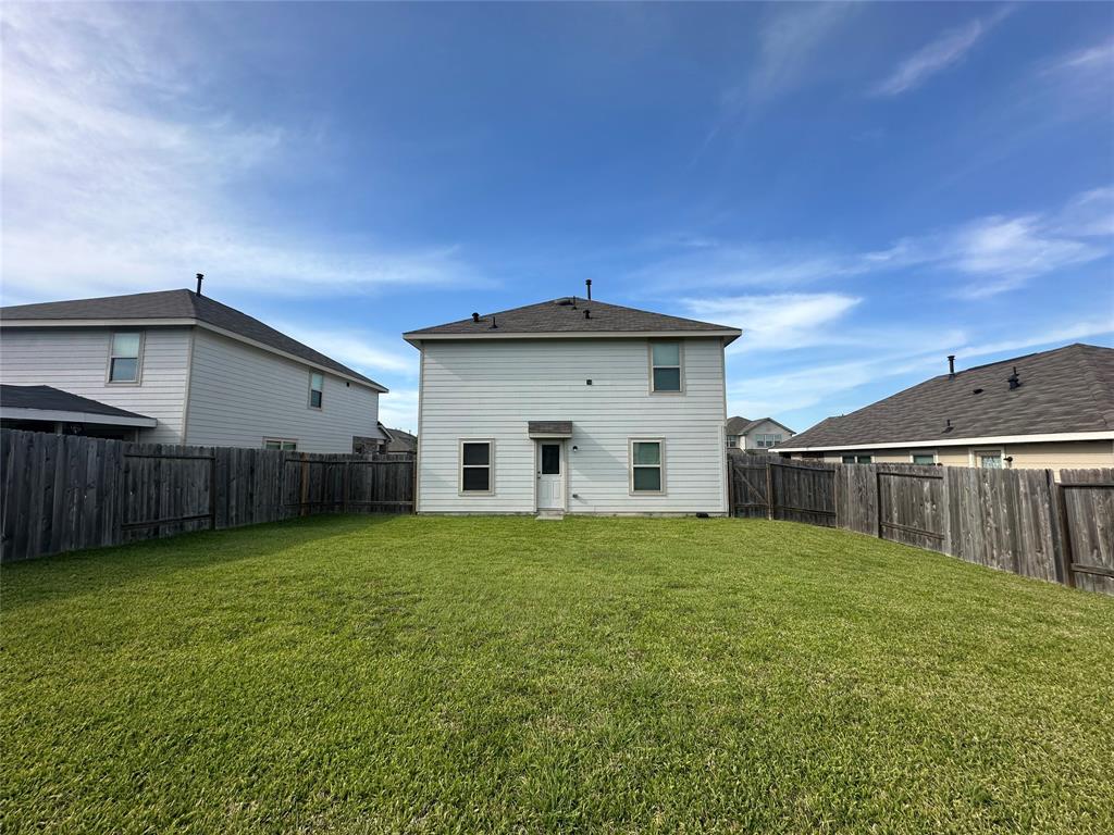 11079 N Lake Mist Lane, Willis, Texas image 22