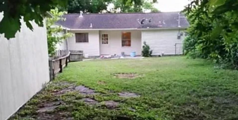406 Poinsetta Street, Lake Jackson, Texas image 15