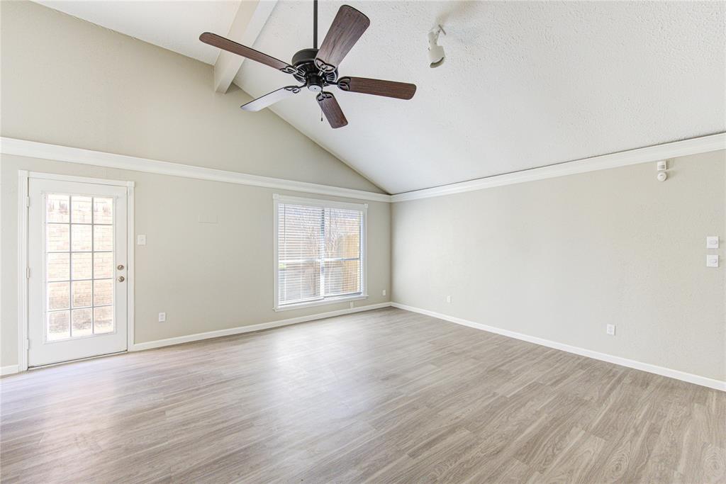 2036 Woodland Hills Drive, Missouri City, Texas image 4