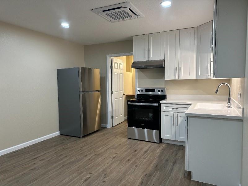 135 W Monroe Street 9