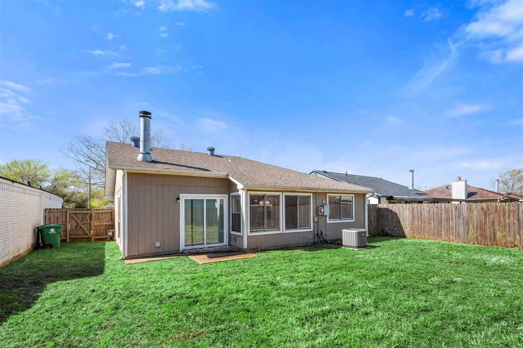 5542 Ambern Drive, Houston, Texas image 22