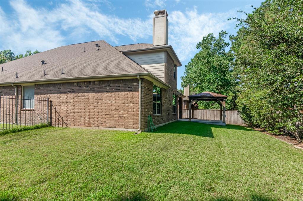 10 Arrowfeather, The Woodlands, Texas image 2