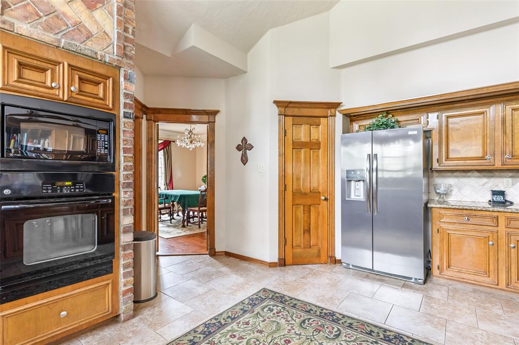 6319 Wimbledon Villas Drive, Spring, Texas image 3