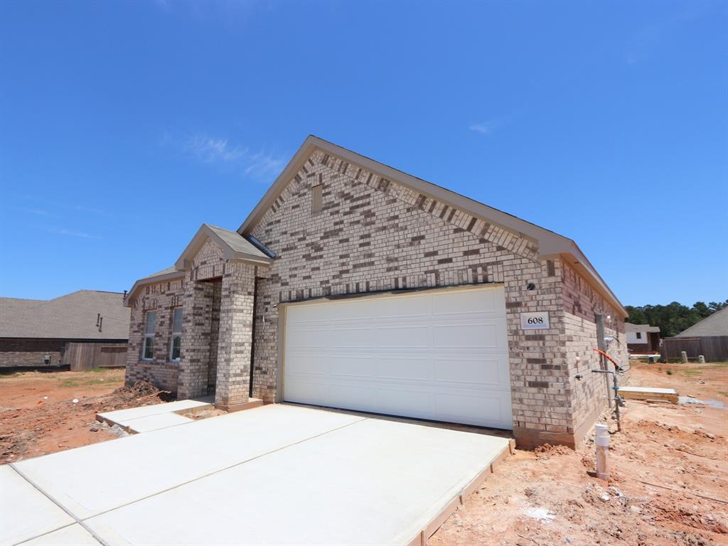 608 Spring Ashberry Court, Magnolia, Texas image 8