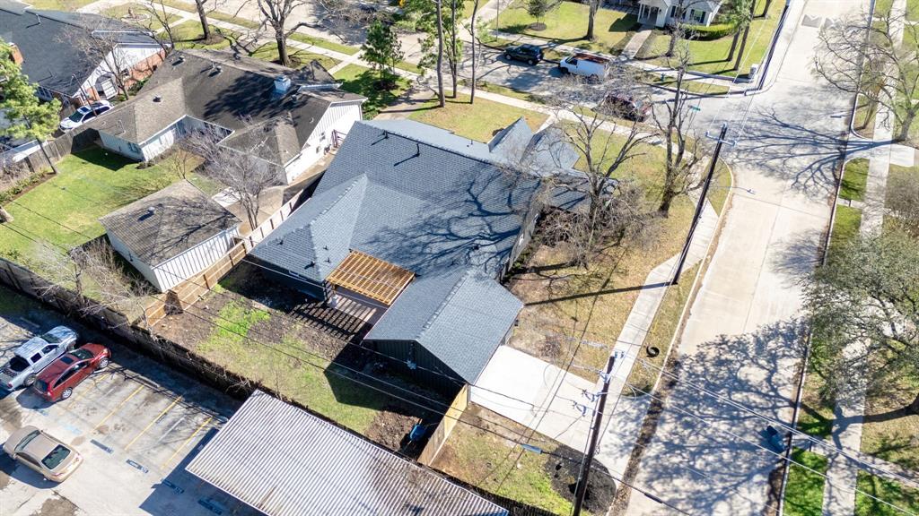 8018 Highmeadow Drive, Houston, Texas image 39