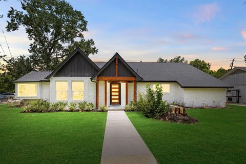8018 Highmeadow Drive Houston TX 77063
