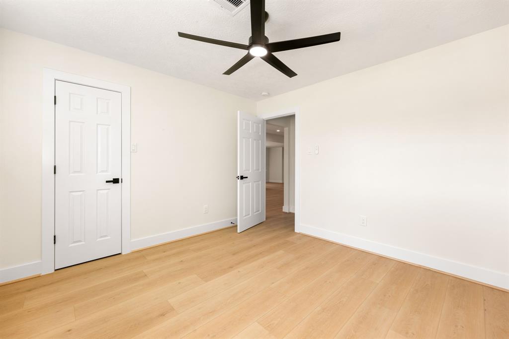 8018 Highmeadow Drive, Houston, Texas image 26