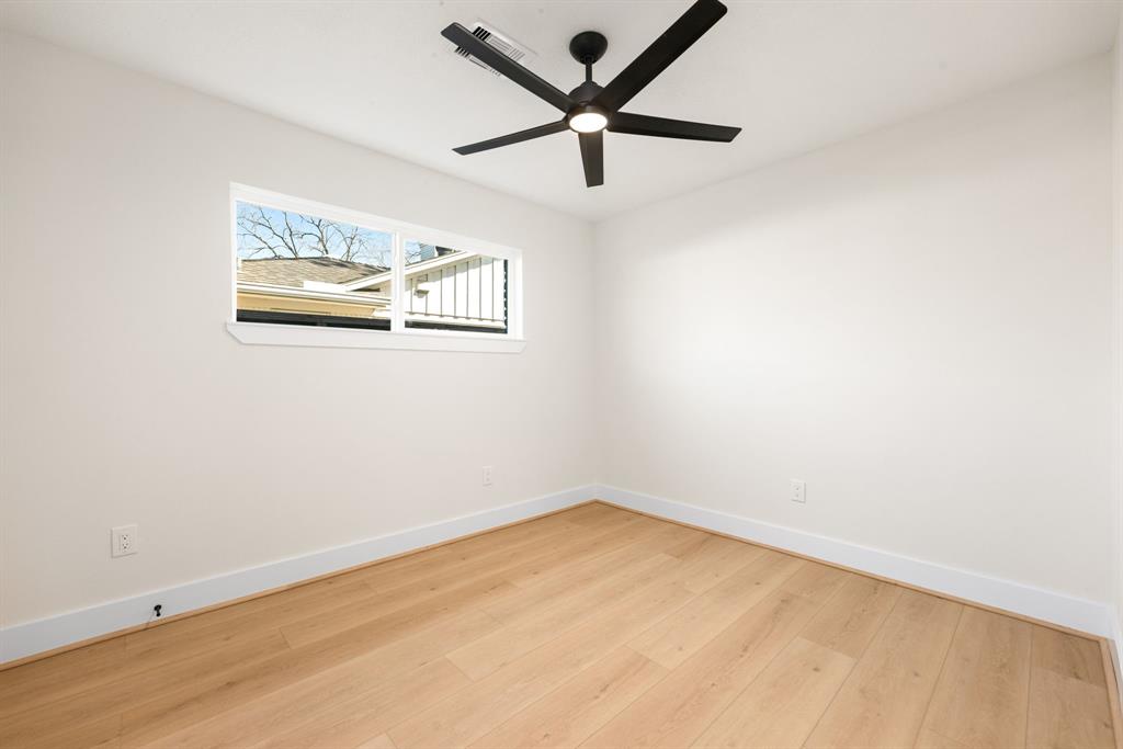 8018 Highmeadow Drive, Houston, Texas image 31