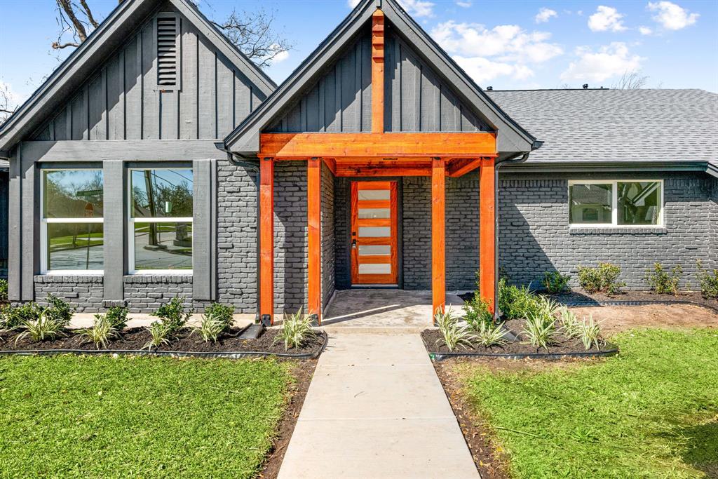 8018 Highmeadow Drive, Houston, Texas image 3