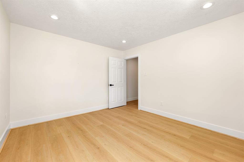 8018 Highmeadow Drive, Houston, Texas image 22