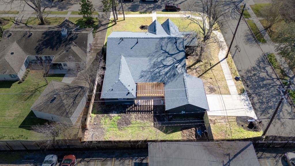 8018 Highmeadow Drive, Houston, Texas image 38