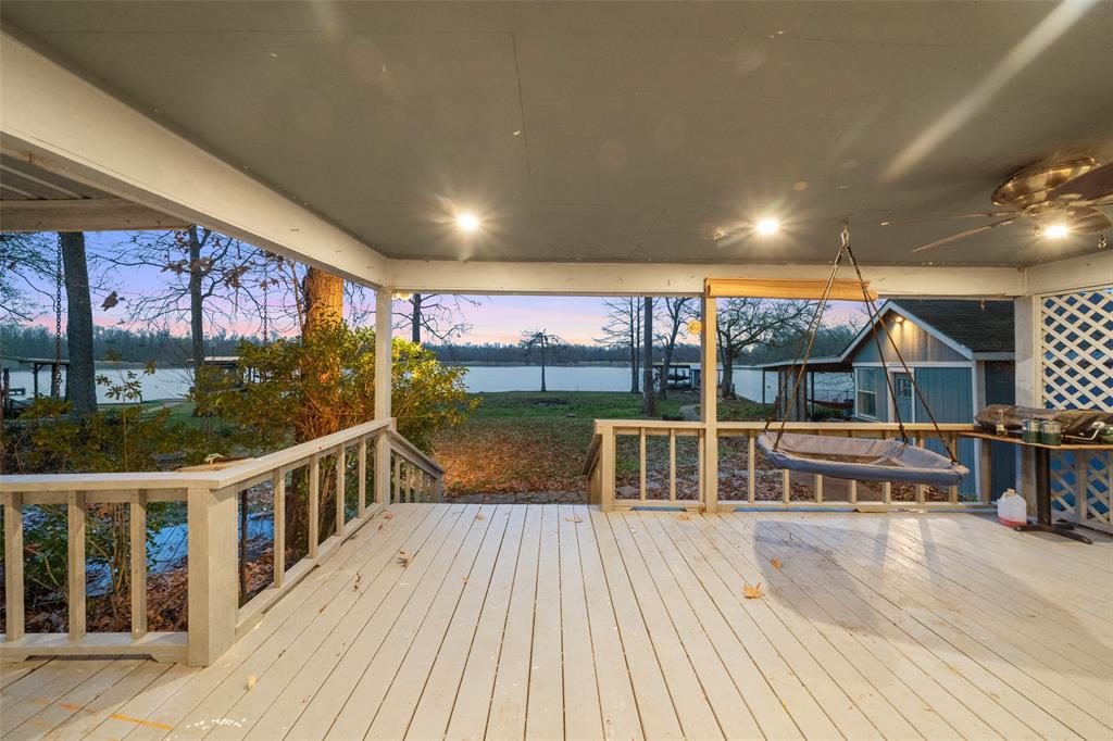 211 W Lakeside Drive, Huntsville, Texas image 11