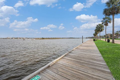 A home in Nassau Bay