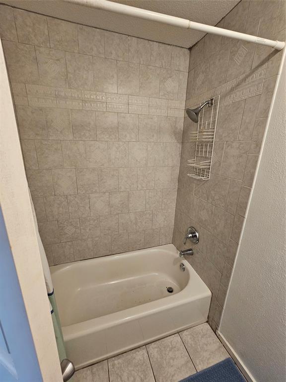 1100 Augusta Drive #42, Houston, Texas image 17