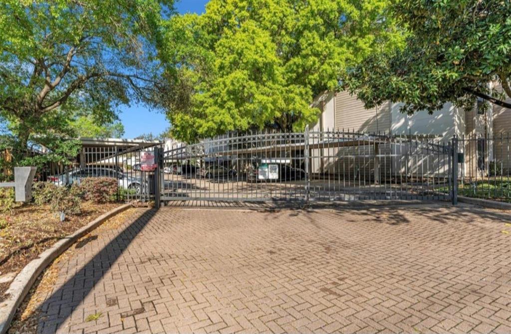 1100 Augusta Drive #42, Houston, Texas image 22