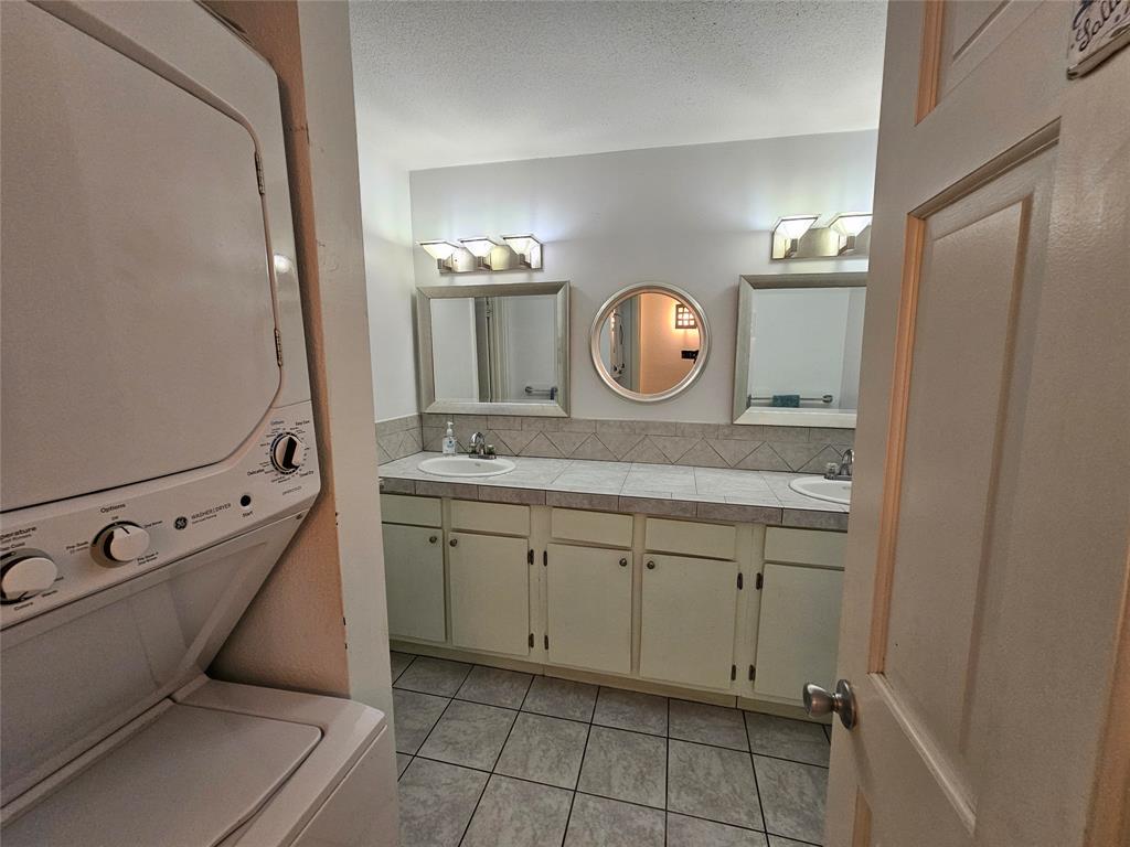 1100 Augusta Drive #42, Houston, Texas image 15