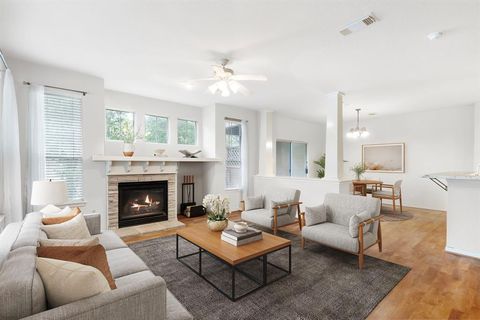 Photo of 52 Stone Creek Place #52, The Woodlands, TX 77382 (MLS # 5135012)