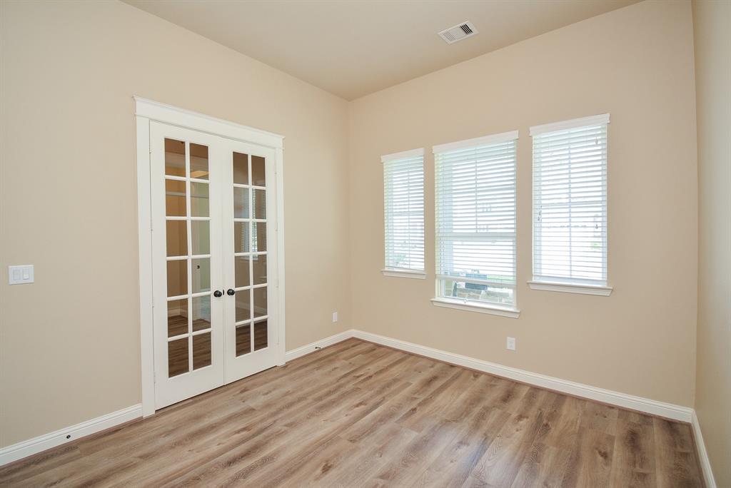 180 Cherry Oak Lane, Montgomery, Texas image 4