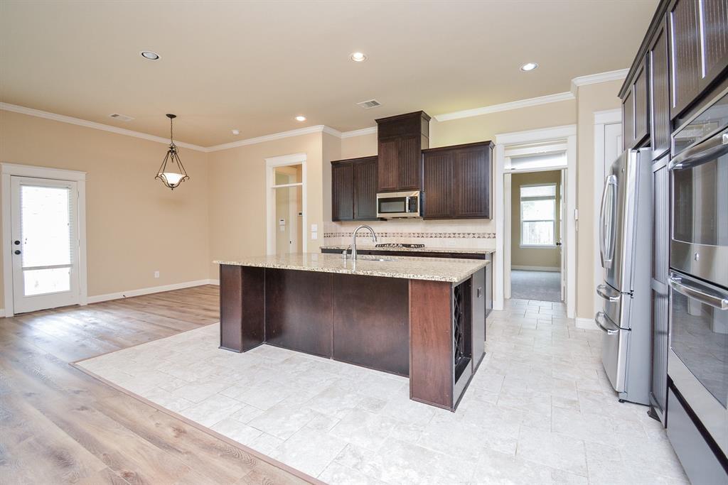 180 Cherry Oak Lane, Montgomery, Texas image 13