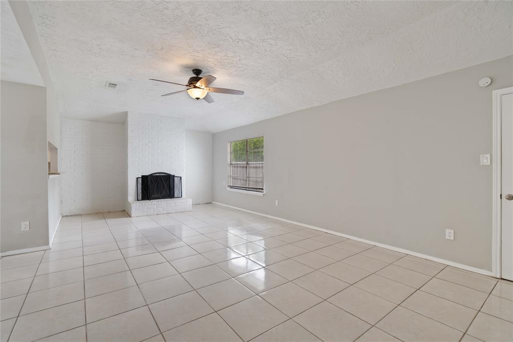 5707 Sunnygate Drive, Spring, Texas image 15