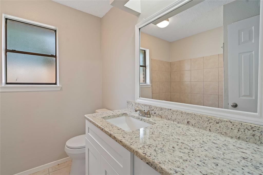 5707 Sunnygate Drive, Spring, Texas image 17