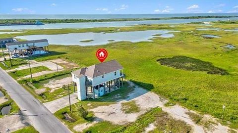 A home in Crystal Beach